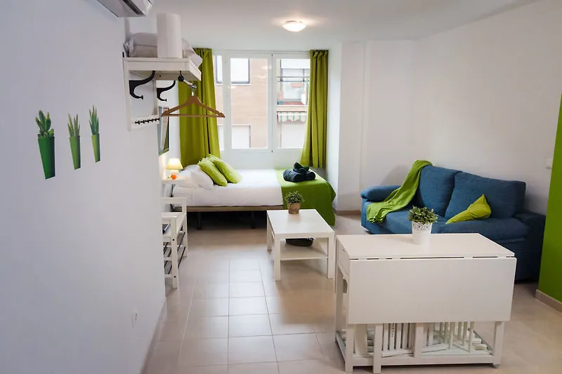 Apartment Holidays2Malaga Studios Mena